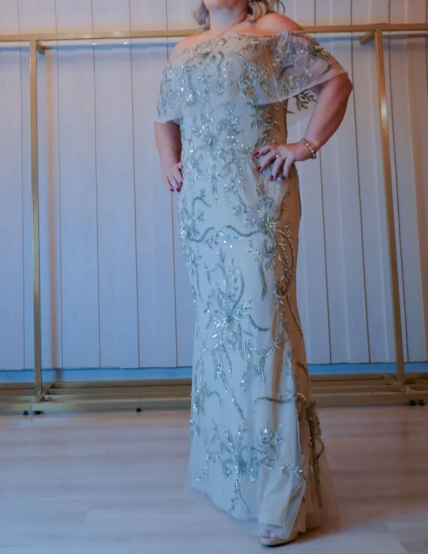 Vestido Longo Todo Bordado